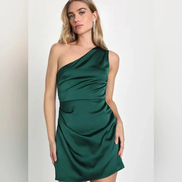Lulu's Love Me Tonight Emerald Green Satin One-Shoulder Mini Dress L Party Prom - Picture 2 of 10